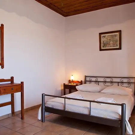 Villa Tsivaras Villas *
